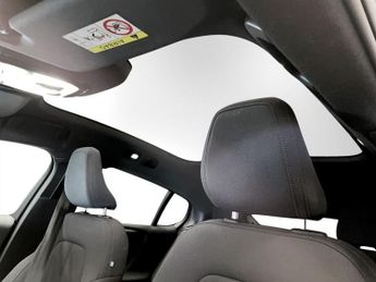 VOLVO C40 Recharge 69kWh Core SUV 5dr Electric Auto (231 ps)