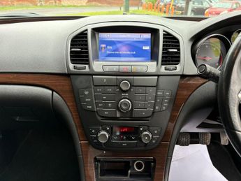 VAUXHALL INSIGNIA 2.0 CDTi ecoFLEX SE Nav Hatchback 5dr Diesel Manual Euro 5 (s/s)