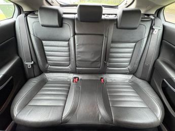 VAUXHALL INSIGNIA 2.0 CDTi ecoFLEX SE Nav Hatchback 5dr Diesel Manual Euro 5 (s/s)