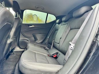 VAUXHALL ASTRA 1.4i Turbo GPF Elite Nav Hatchback 5dr Petrol Auto Euro 6 (s/s) 