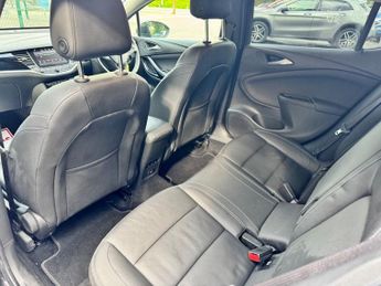VAUXHALL ASTRA 1.4i Turbo GPF Elite Nav Hatchback 5dr Petrol Auto Euro 6 (s/s) 
