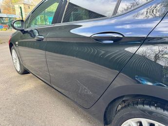 VAUXHALL ASTRA 1.4i Turbo GPF Elite Nav Hatchback 5dr Petrol Auto Euro 6 (s/s) 