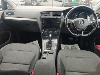 VOLKSWAGEN GOLF 1.4 TSI SE Nav Hatchback 5dr Petrol DSG Euro 6 (s/s) (125 ps)