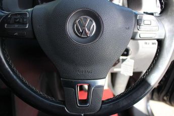 VOLKSWAGEN TOURAN 1.6 TDI SE MPV 5dr Diesel Manual Euro 5 (105 ps)