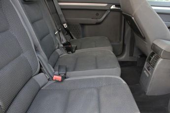 VOLKSWAGEN TOURAN 1.6 TDI SE MPV 5dr Diesel Manual Euro 5 (105 ps)
