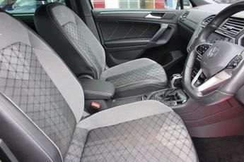 VOLKSWAGEN TIGUAN 1.5 TSI R-Line SUV 5dr Petrol DSG Euro 6 (s/s) (150 ps)