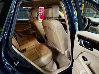 PORSCHE MACAN 2.0T SUV 5dr Petrol PDK 4WD Euro 6 (s/s) (237 ps)