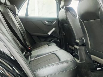 AUDI Q2 1.6 TDI 30 S line SUV 5dr Diesel S Tronic Euro 6 (s/s) (116 ps)