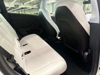 TESLA MODEL Y (Dual Motor) Long Range SUV 5dr Electric Auto 4WDE (384 bhp)