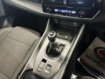 NISSAN QASHQAI 1.3 DIG-T MHEV Acenta Premium SUV 5dr Petrol Hybrid Manual Euro 