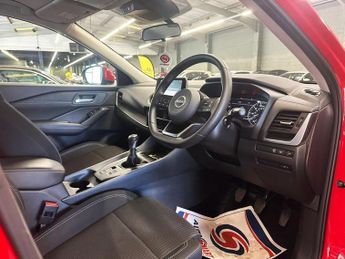 NISSAN QASHQAI 1.3 DIG-T MHEV Acenta Premium SUV 5dr Petrol Hybrid Manual Euro 