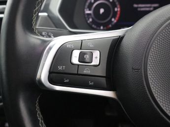 VOLKSWAGEN TIGUAN 2.0 TDI R-Line SUV 5dr Diesel DSG 4Motion Euro 6 (s/s) (150 ps)