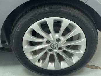 VAUXHALL CORSA 1.4i ecoTEC SE Hatchback 3dr Petrol Manual Euro 6 (75 ps) - AA I