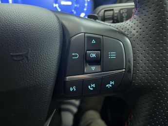 FORD FOCUS 1.0T EcoBoost MHEV ST-Line X Hatchback 5dr Petrol Hybrid DCT Eur