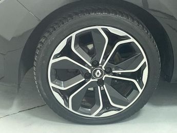 RENAULT CLIO 0.9 TCe Iconic Hatchback 5dr Petrol Manual Euro 6 (s/s) (90 ps) 