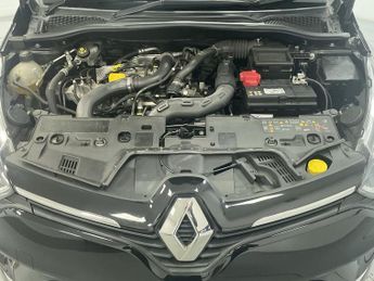 RENAULT CLIO 0.9 TCe Iconic Hatchback 5dr Petrol Manual Euro 6 (s/s) (90 ps) 