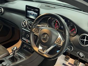 MERCEDES-BENZ A-CLASS 2.1 A200d AMG Line (Executive) Hatchback 5dr Diesel Manual Euro 