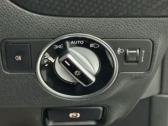 MERCEDES-BENZ A-CLASS 2.1 A200d AMG Line (Executive) Hatchback 5dr Diesel Manual Euro 