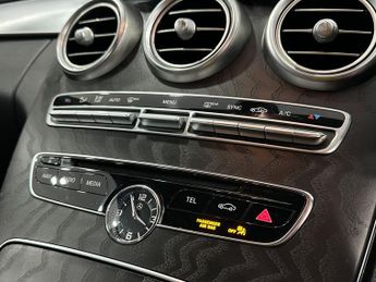 MERCEDES-BENZ C-CLASS 2.1 C220d AMG Line Saloon 4dr Diesel G-Tronic+ Euro 6 (s/s) (170