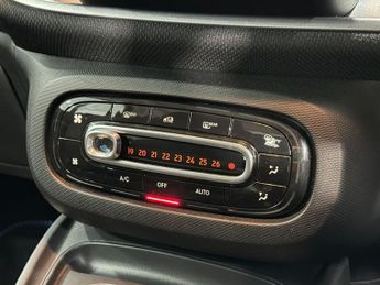 SMART FORTWO 1.0 Passion Coupe 2dr Petrol Twinamic Euro 6 (s/s) (71 ps)