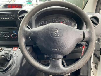 PEUGEOT PARTNER 1.6 HDi 625 SE L1 4dr