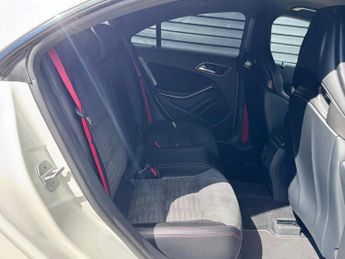 MERCEDES-BENZ CLA 2.0 CLA45 AMG Coupe 4dr Petrol SpdS DCT 4MATIC Euro 6 (s/s) (360