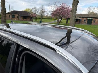 LAND ROVER DISCOVERY SPORT 2.2 SD4 HSE SUV 5dr Diesel Auto 4WD Euro 5 (s/s) (190 ps)