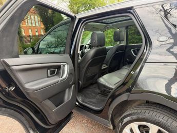 LAND ROVER DISCOVERY SPORT 2.2 SD4 HSE SUV 5dr Diesel Auto 4WD Euro 5 (s/s) (190 ps)