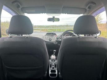 HONDA JAZZ 1.4 i-VTEC ES Hatchback 5dr Petrol i SHIFT Euro 4 (100 ps)