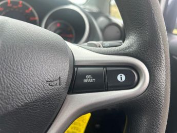 HONDA JAZZ 1.4 i-VTEC ES Hatchback 5dr Petrol i SHIFT Euro 4 (100 ps)