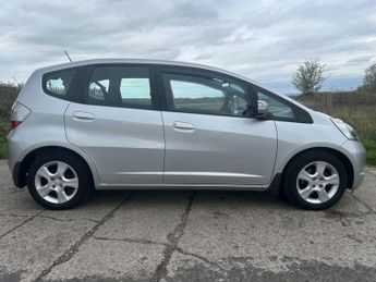 HONDA JAZZ 1.4 i-VTEC ES Hatchback 5dr Petrol i SHIFT Euro 4 (100 ps)