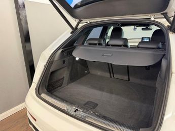 AUDI Q3 2.0 Audi Q3 40 5dr Petrol quattro