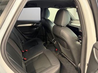 AUDI Q3 2.0 Audi Q3 40 5dr Petrol quattro