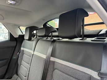 CITROEN e-C4 50kWh Sense Hatchback 5dr Electric Auto (7.4kW Charger) (136 ps)