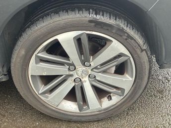 PEUGEOT 3008 2.0 HDi Allure SUV 5dr Diesel Auto Euro 5 (163 ps)