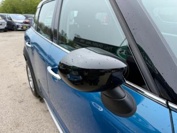 MINI COUNTRYMAN 1.5 Cooper Classic SUV 5dr Petrol Steptronic Euro 6 (s/s) (136 p