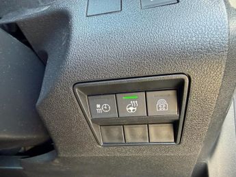 PEUGEOT e-Rifter 52kWh Allure Long MPV 5dr Electric Auto (7.4kW Charger) (136 ps)