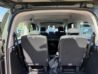 PEUGEOT e-Rifter 52kWh Allure Long MPV 5dr Electric Auto (7.4kW Charger) (136 ps)
