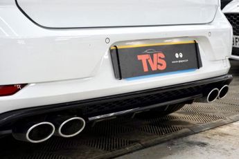 VOLKSWAGEN GOLF 2.0 TSI R Hatchback 5dr Petrol DSG 4Motion Euro 6 (s/s) (310 ps)