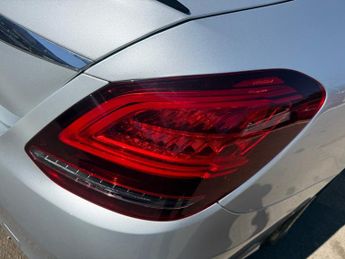 MERCEDES-BENZ C CLASS 2.0 C220d AMG Line Night Edition (Premium) Saloon 4dr Diesel G-T
