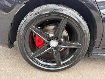 MERCEDES-BENZ C-CLASS 2.1 C220 BlueTEC AMG Line Saloon 4dr Diesel G-Tronic+ Euro 6 (s/