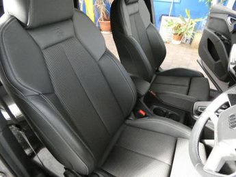 AUDI Q4 E-TRON 40 S line SUV 5dr Electric Auto 82kWh (204 ps)
