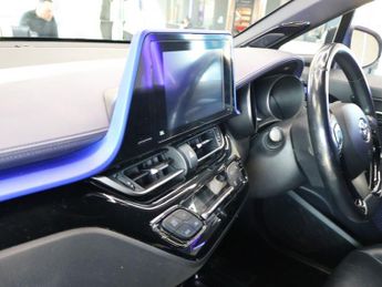 TOYOTA C-HR 1.8 VVT-h Dynamic SUV 5dr Petrol Hybrid CVT Euro 6 (s/s) (122 ps
