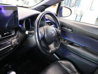 TOYOTA C-HR 1.8 VVT-h Dynamic SUV 5dr Petrol Hybrid CVT Euro 6 (s/s) (122 ps