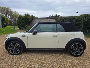 MINI CONVERTIBLE 1.6 One Convertible 2dr Petrol Manual Euro 5 (98 ps)