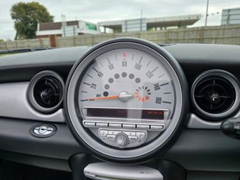 MINI CONVERTIBLE 1.6 One Convertible 2dr Petrol Manual Euro 5 (98 ps)