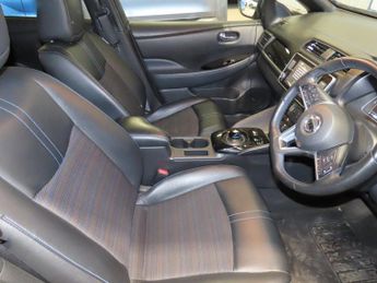 NISSAN LEAF 40kWh 10 Hatchback 5dr Electric Auto (150 ps) Android Auto / App