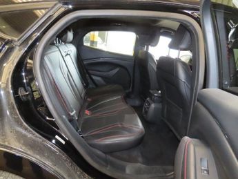 FORD MUSTANG MACH-E Standard Range 70kWh SUV 5dr Electric Automatic AWD (269 ps) Rea