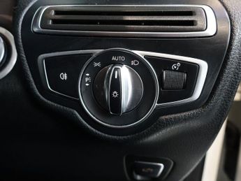 MERCEDES-BENZ GLC 2.1 GLC250d AMG Line (Premium) SUV 5dr Diesel G-Tronic 4MATIC Eu