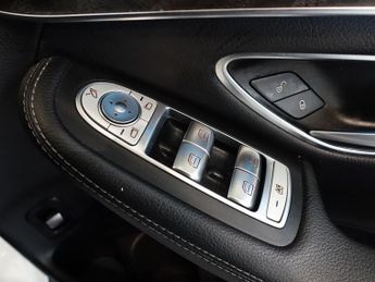 MERCEDES-BENZ GLC 2.1 GLC250d AMG Line (Premium) SUV 5dr Diesel G-Tronic 4MATIC Eu